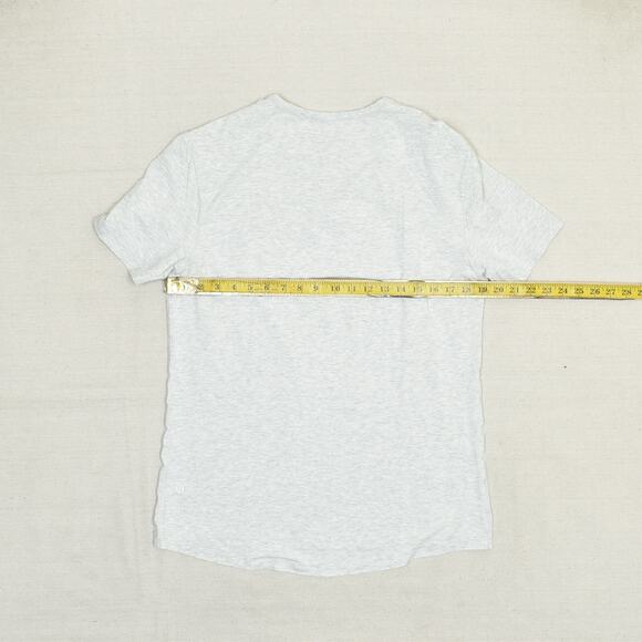 Lululemon Men's Tee Short Sleeve Crew Neck Gym Workout Polyester Gray Size M - Picture 4 of 8